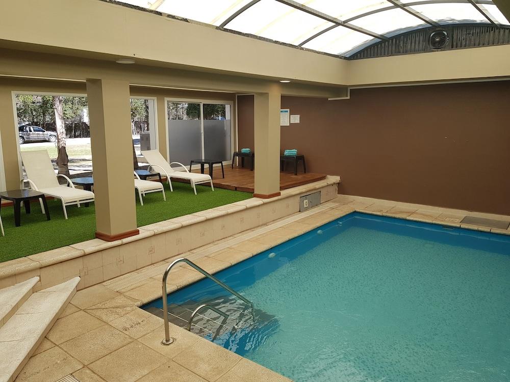 Howard Johnson Hotel & Spa Villa General Belgrano Bagian luar foto