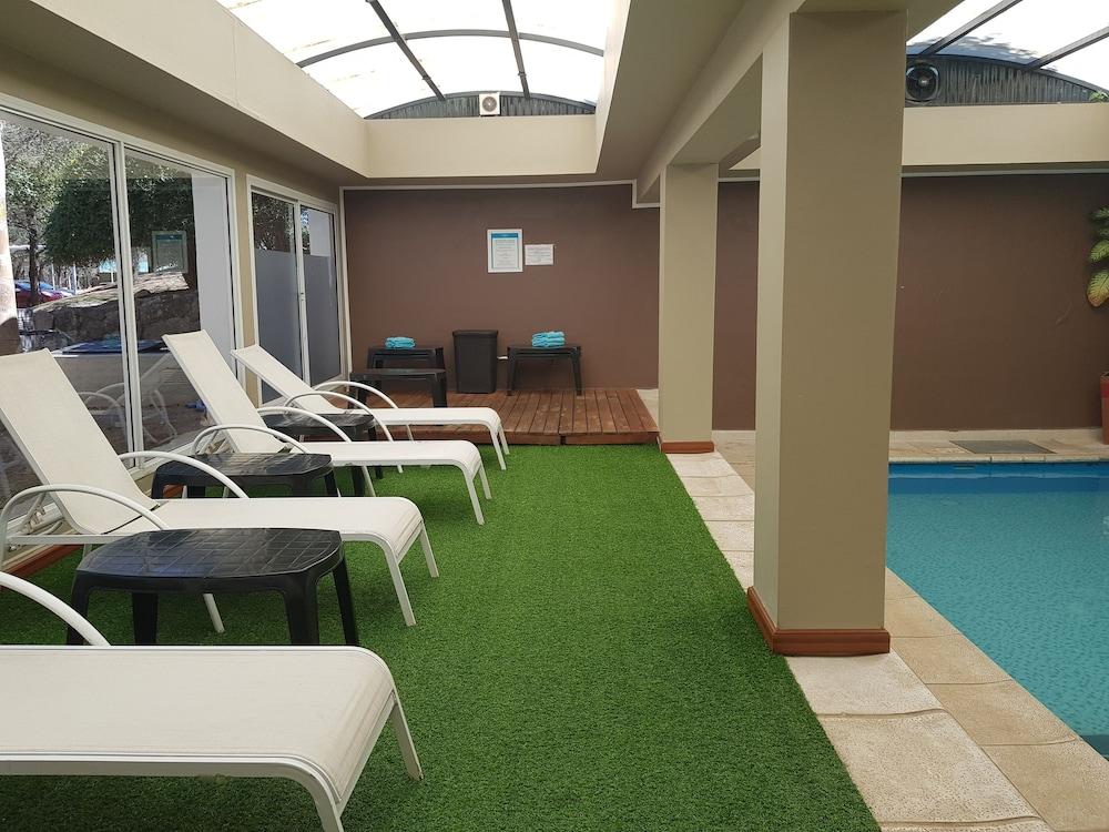 Howard Johnson Hotel & Spa Villa General Belgrano Bagian luar foto
