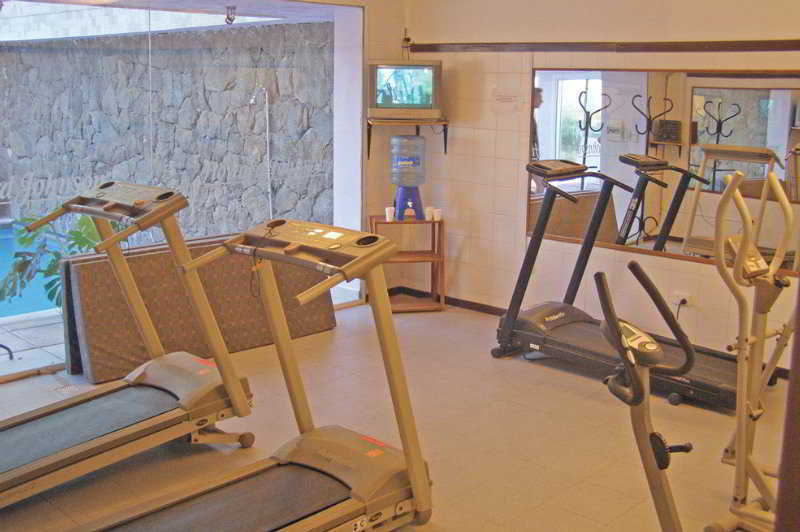 Howard Johnson Hotel & Spa Villa General Belgrano Bagian luar foto