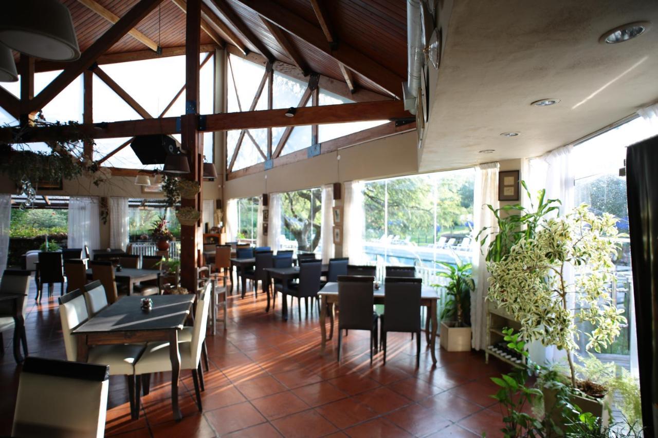 Howard Johnson Hotel & Spa Villa General Belgrano Bagian luar foto