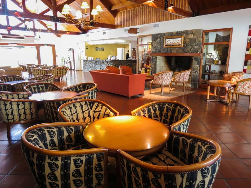 Howard Johnson Hotel & Spa Villa General Belgrano Bagian luar foto
